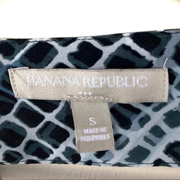 [SOLD] BANANA REPUBLIC Factory Sleeveless Top - Picture 8 of 8